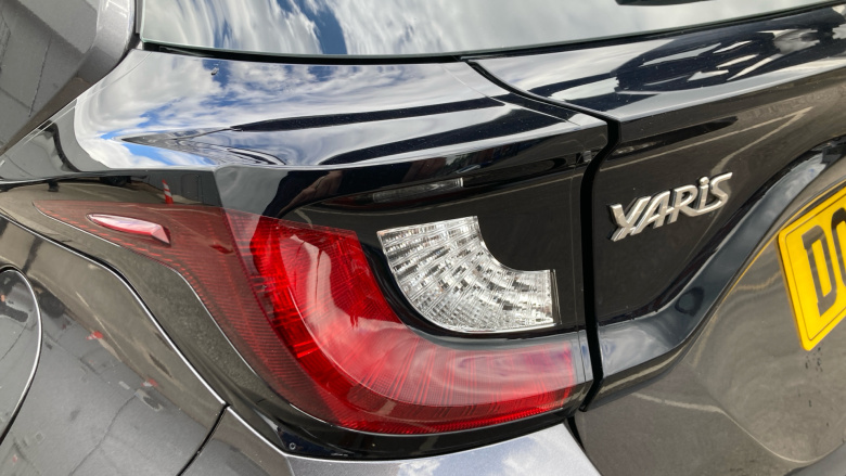 Toyota Yaris 1.5 Hybrid Icon 5dr CVT Hybrid Hatchback